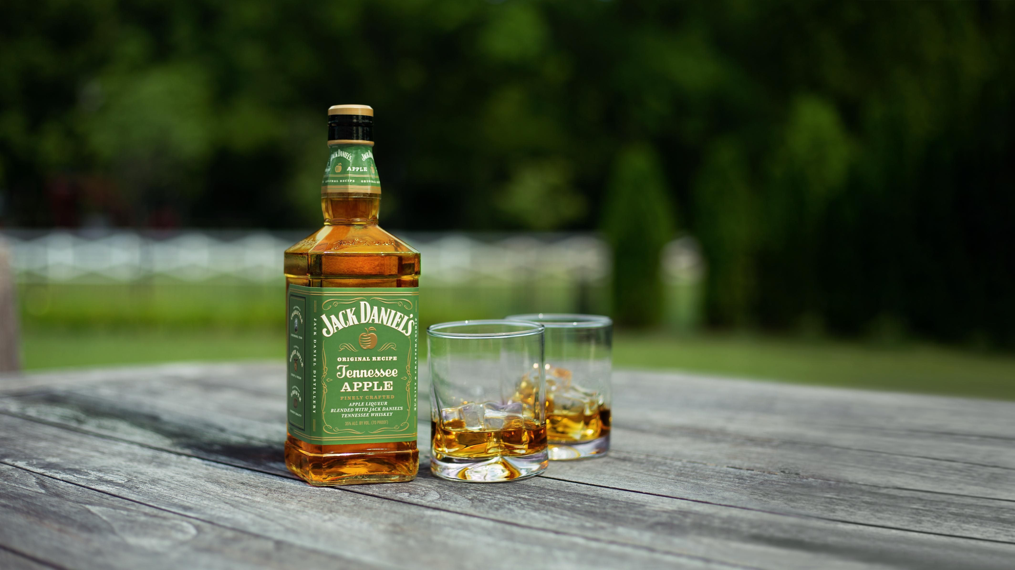 JACK DANIELS APPLE SINGLE